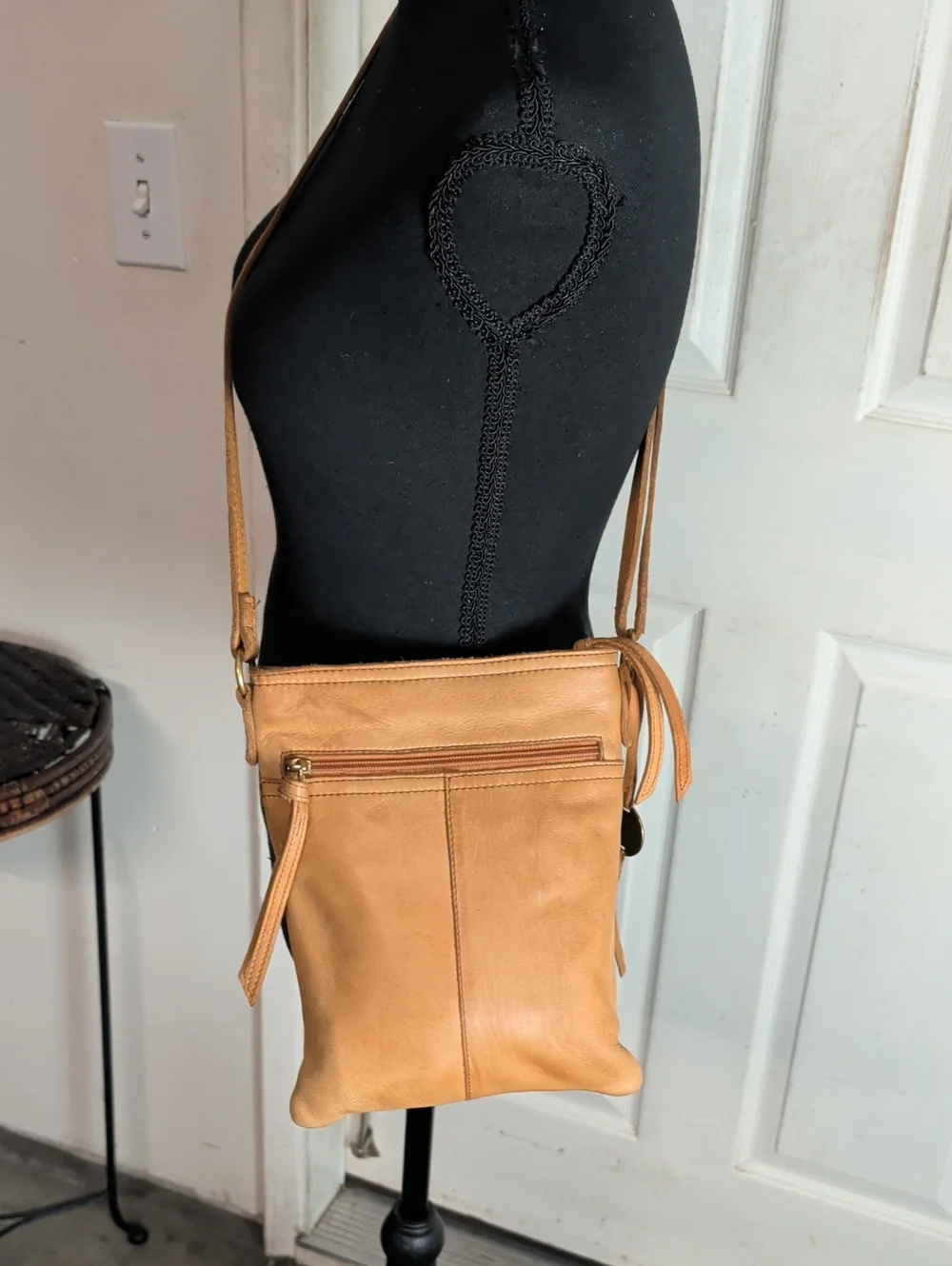 Margot New York Split Pocket Crossbody In Cognac